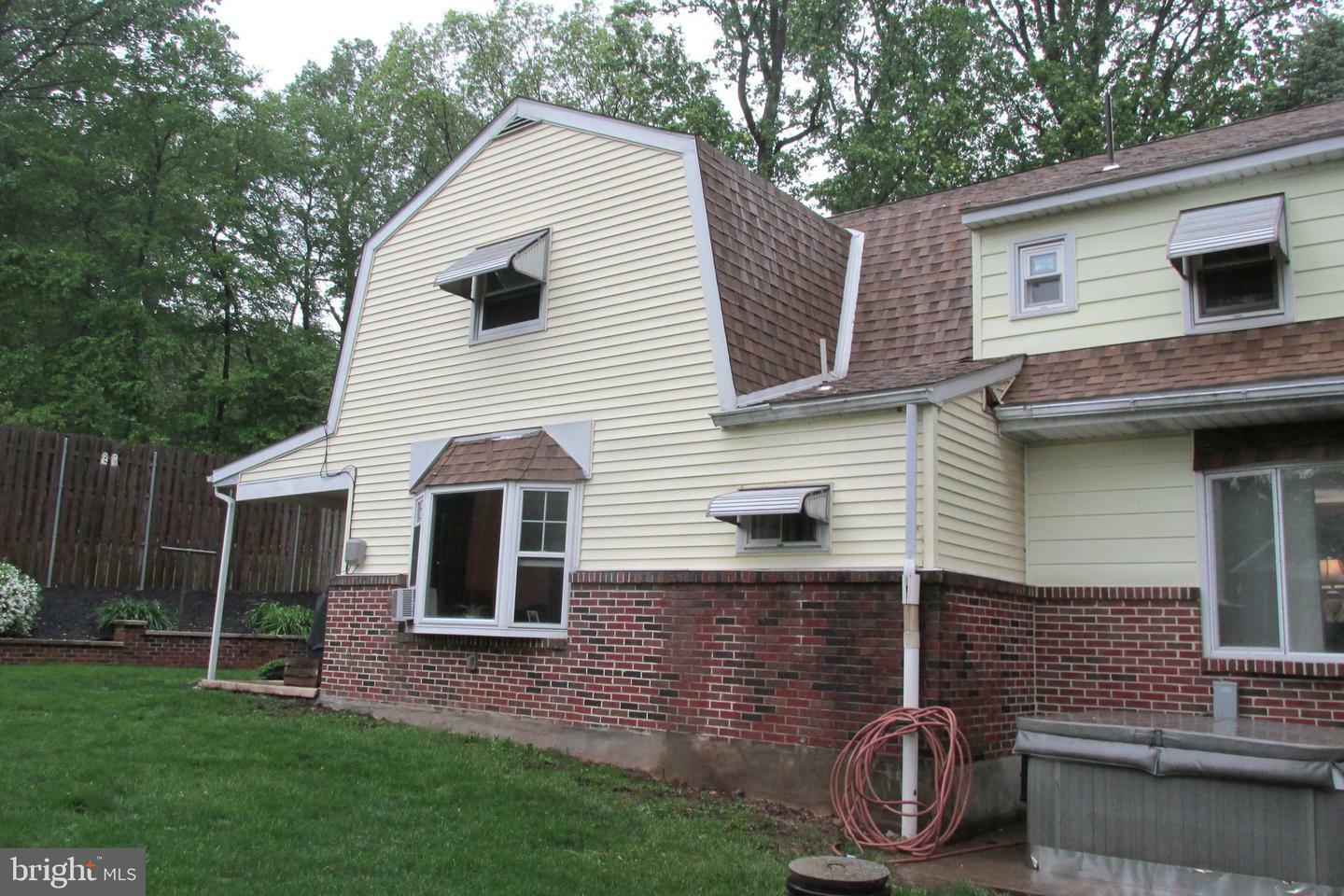 Property Photo: 3082 Pricetown Road PA 19560