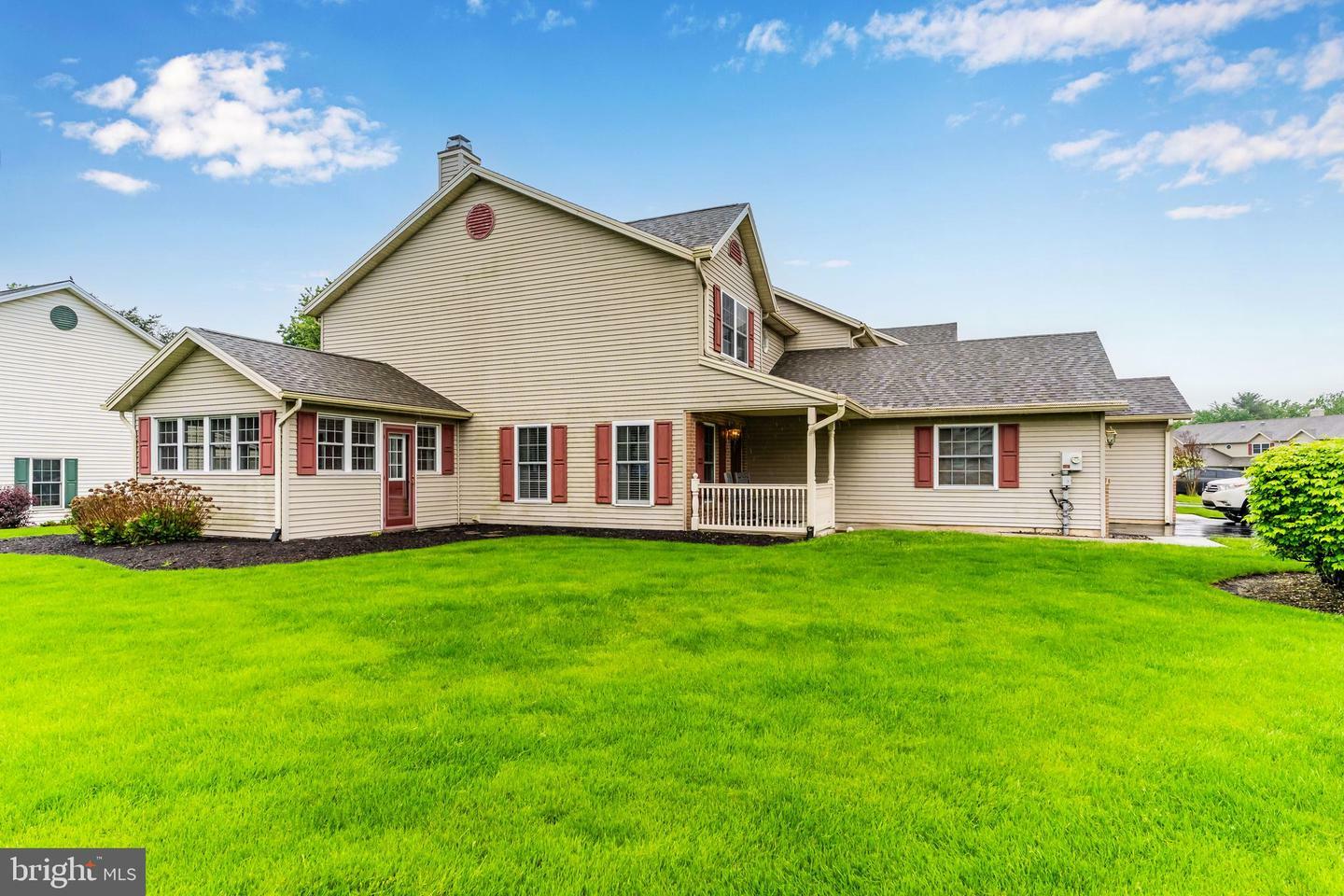 Property Photo: 44 Westwood Court PA 17025