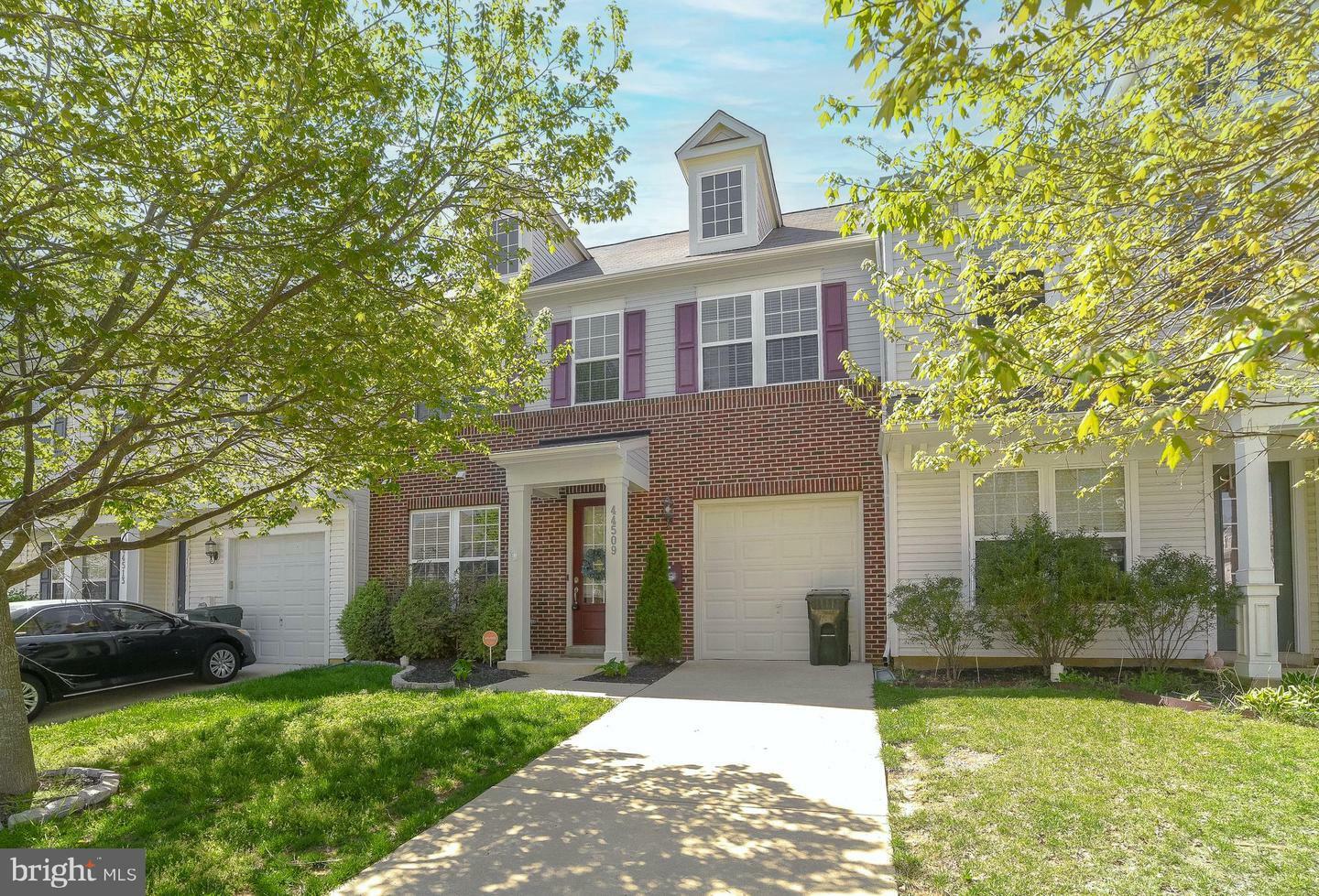Property Photo: 44509 Gray Wolf MD 20619