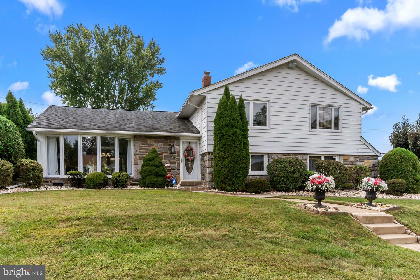16 Durand Road  Huntingdon Valley PA 19006 photo