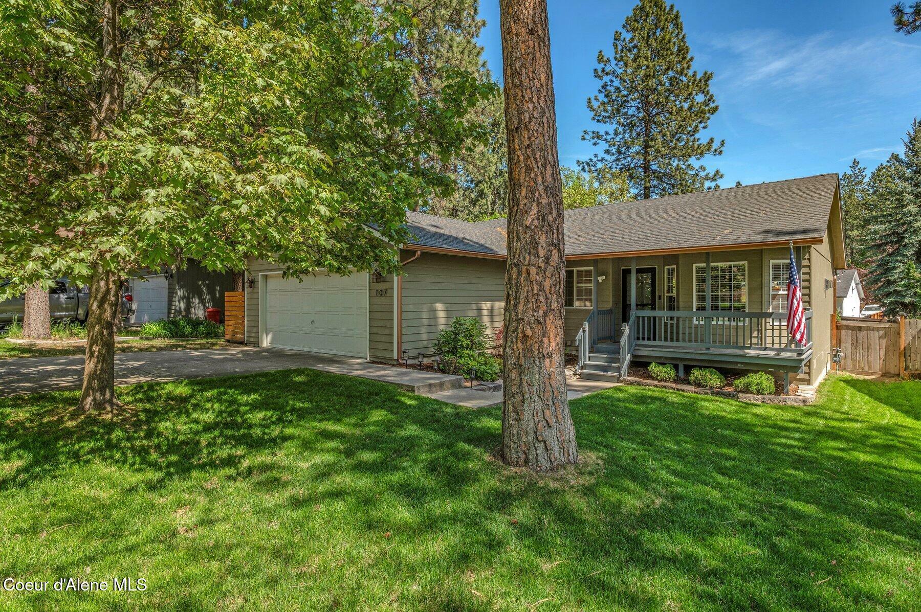 Property Photo: 107 S Cedar St ID 83854