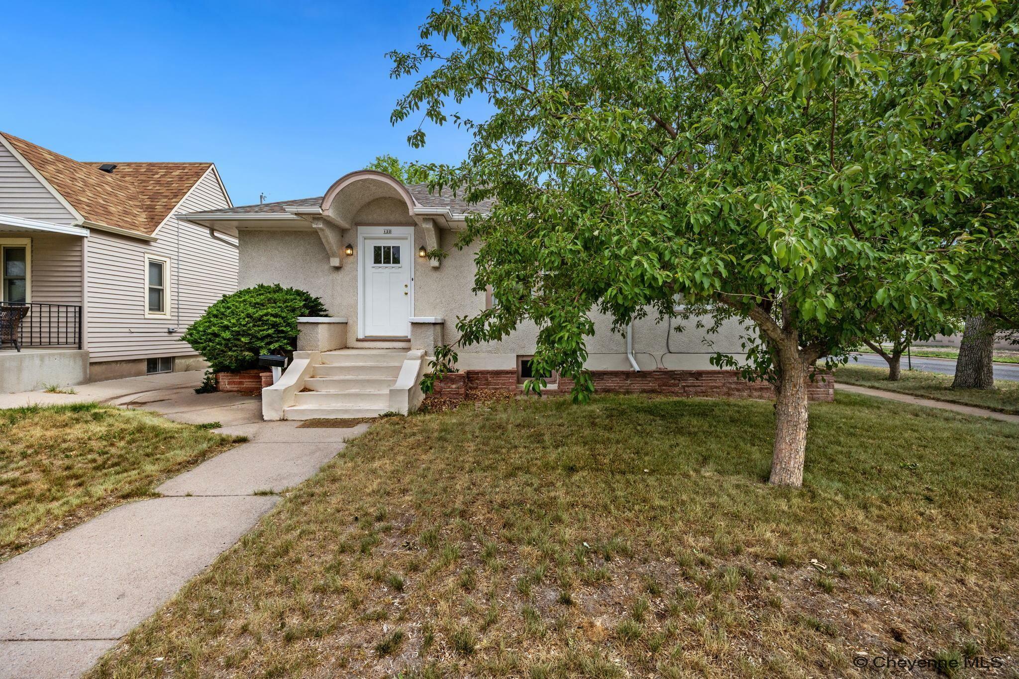 Property Photo: 122 E 3rd Ave WY 82001