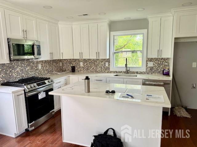 Property Photo: 1552 Elaine Terrace NJ 07083