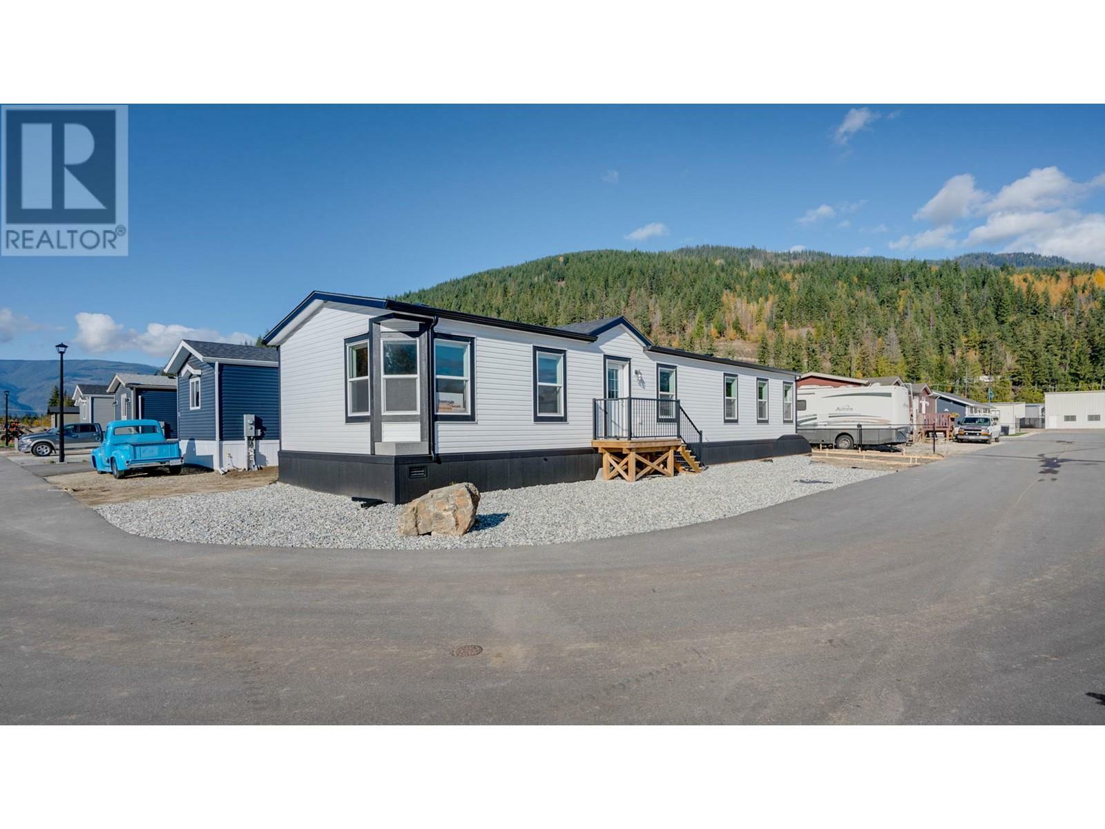 Photo de la propriété: 1705 Hillier Road East 23 BC V0E 2V4