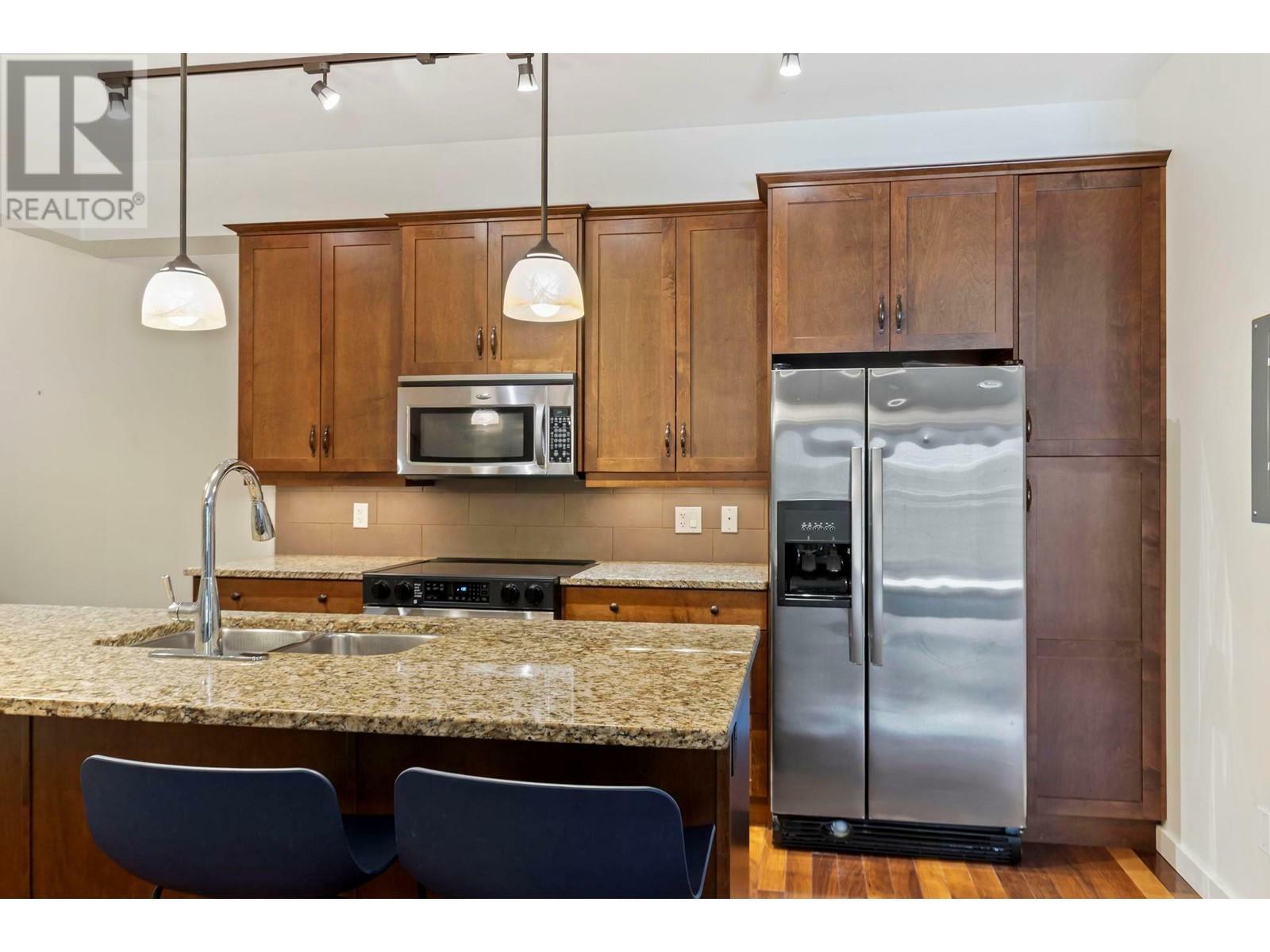 Property Photo: 511 Yates Road 122 BC V1V 2X2