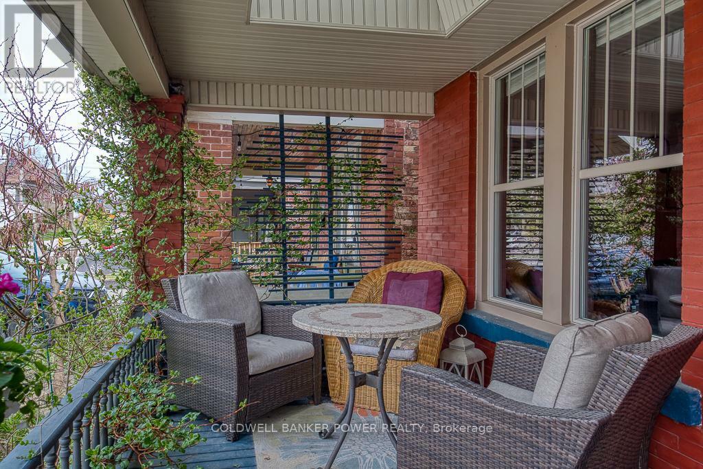 Property Photo: 583 Rosedale Street ON N6B 2C7