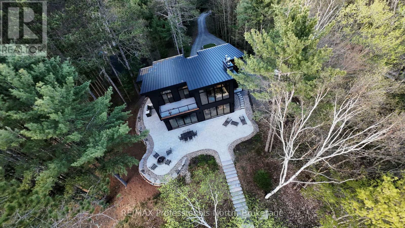 Property Photo:  1025 Mary Roberts Road  ON P0B 1A0 