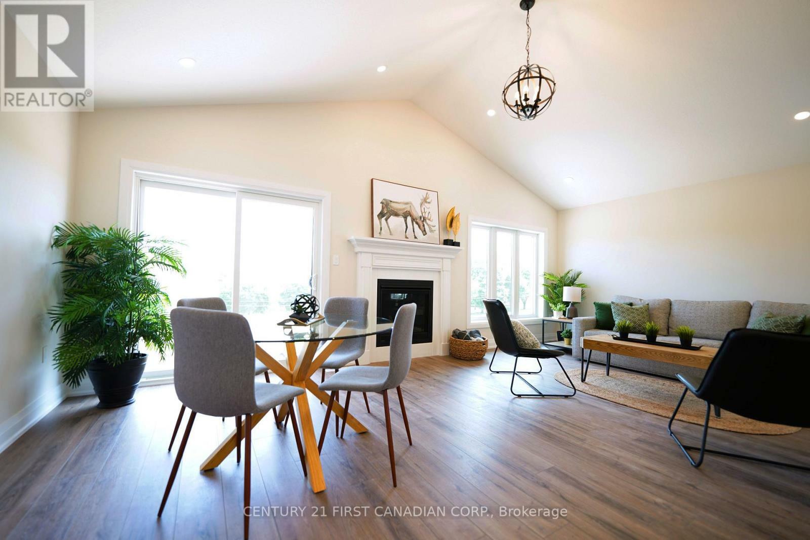 Property Photo: 7 Doerr Court ON N0M 1A0