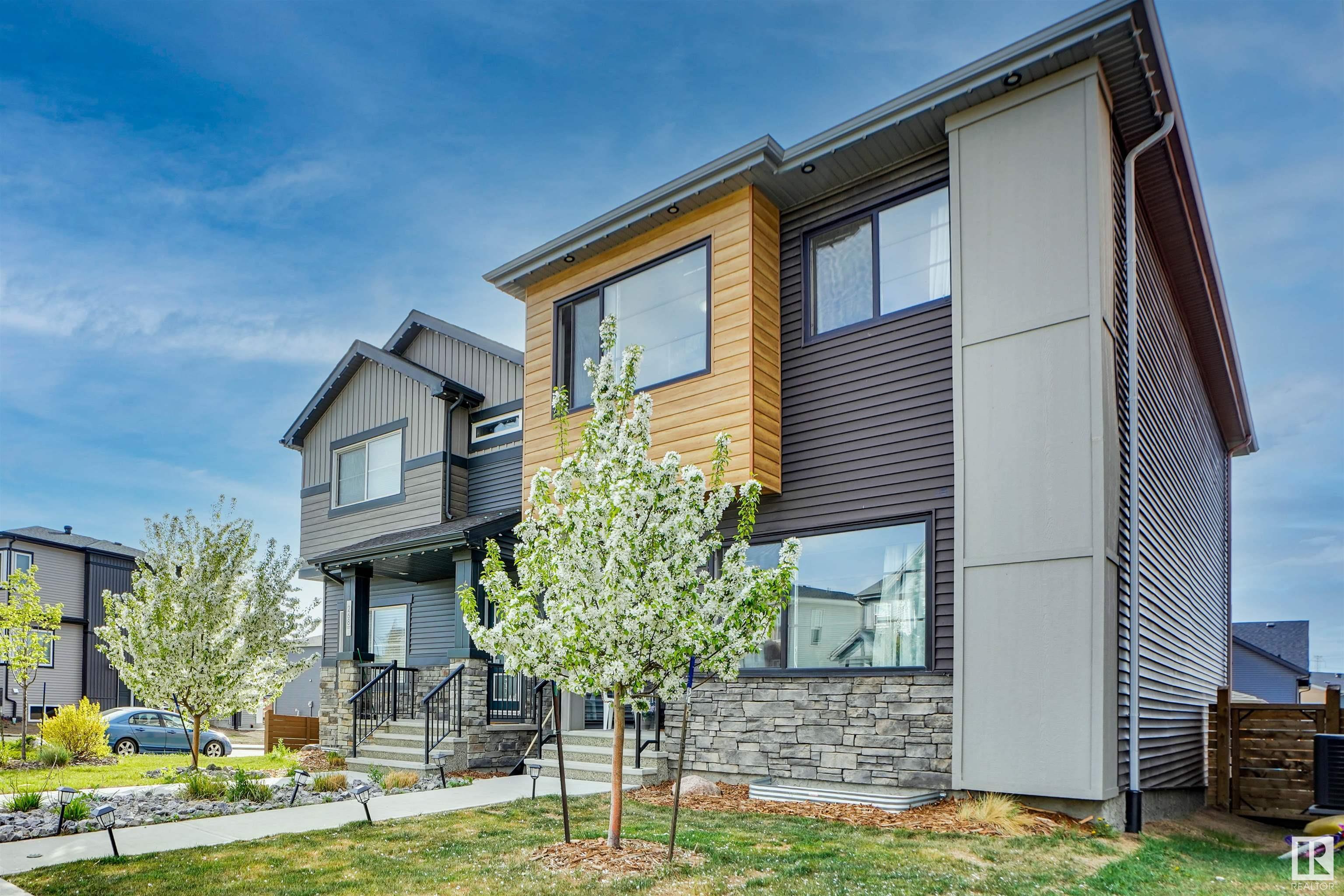 Property Photo: 266 Charlesworth Drive SW AB T6X 2P4