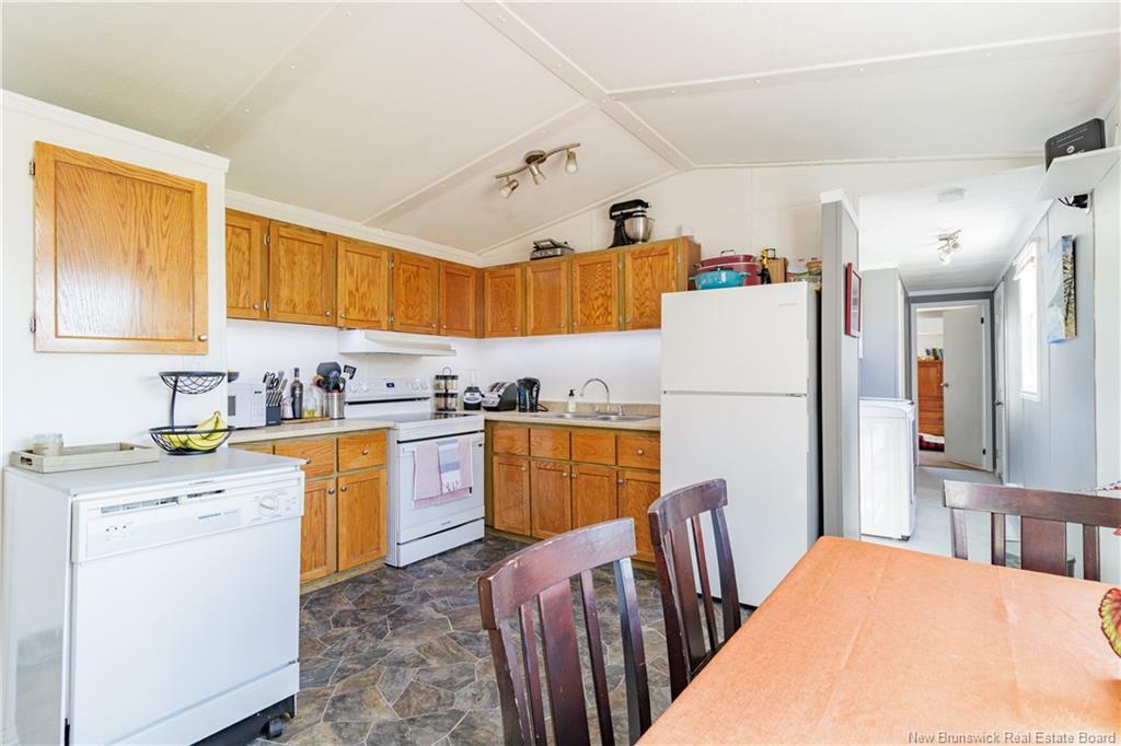 Photo de la propriété: 1380 Canada Street NB E6C 1M8