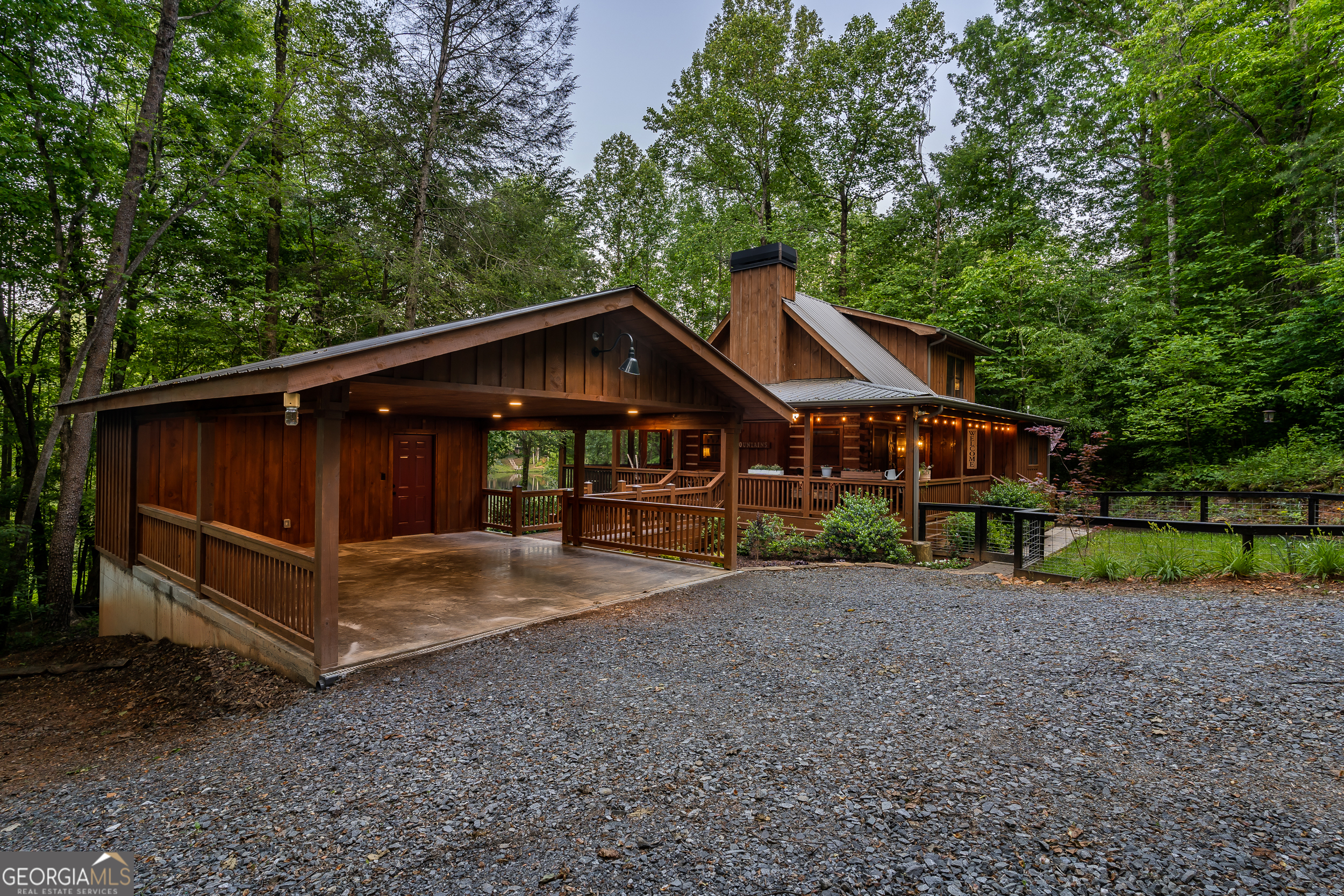 Property Photo: 17 S Nicholas Way GA 30540
