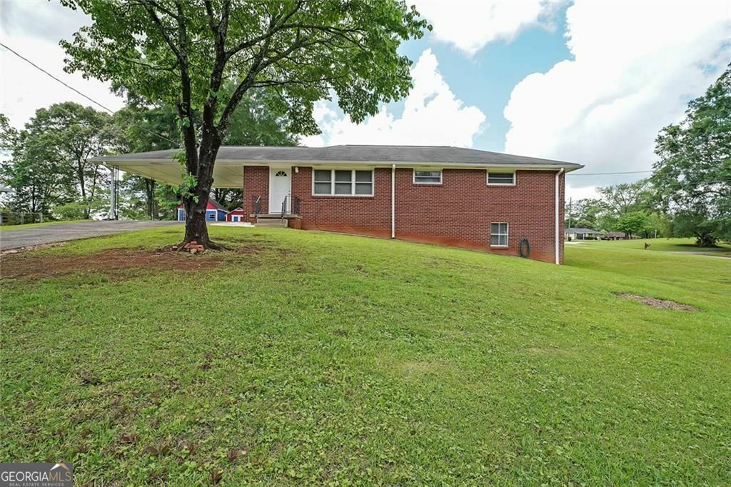 Property Photo: 629 Birchwood Road GA 30060