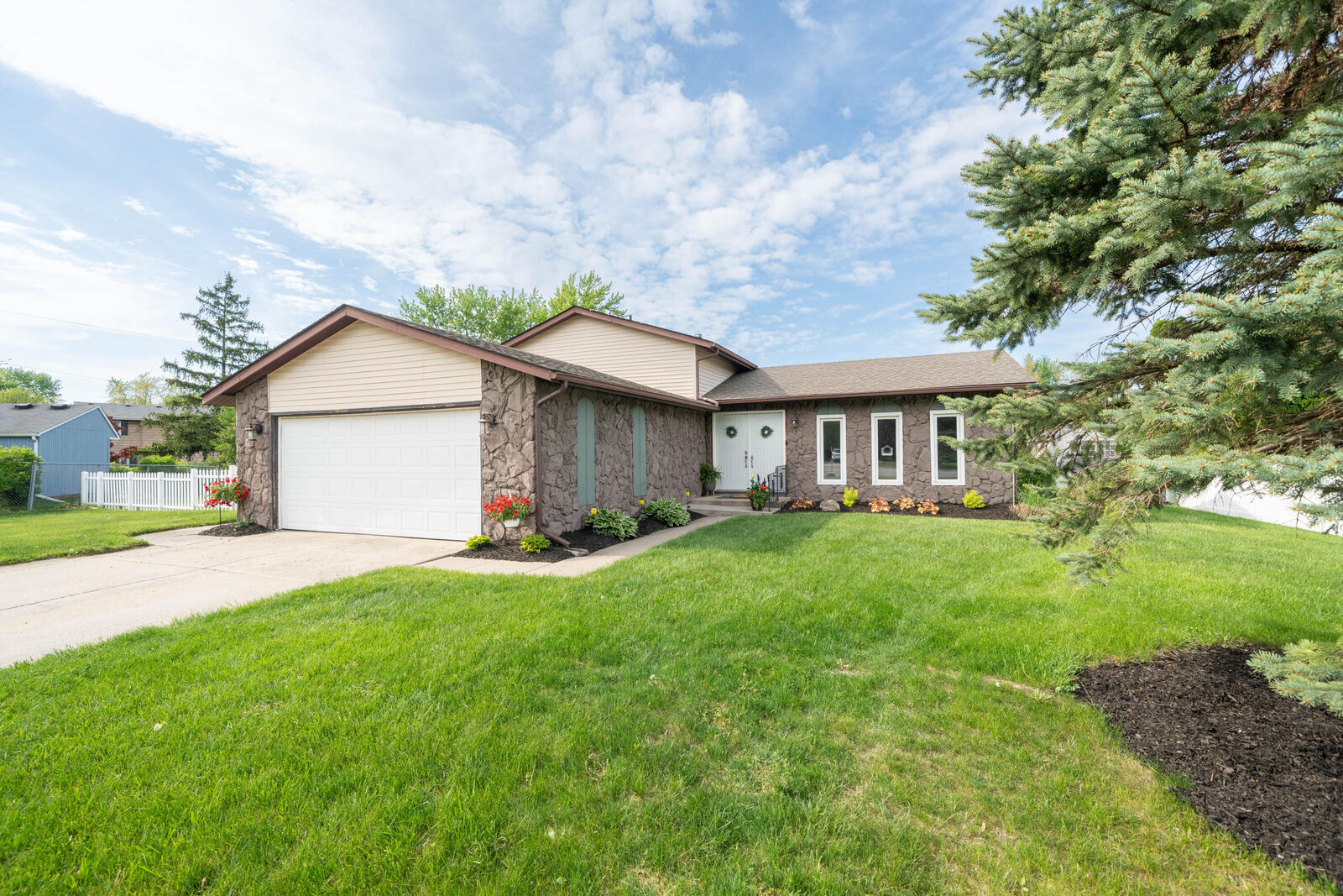 Property Photo: 620 Helen Court IN 46307