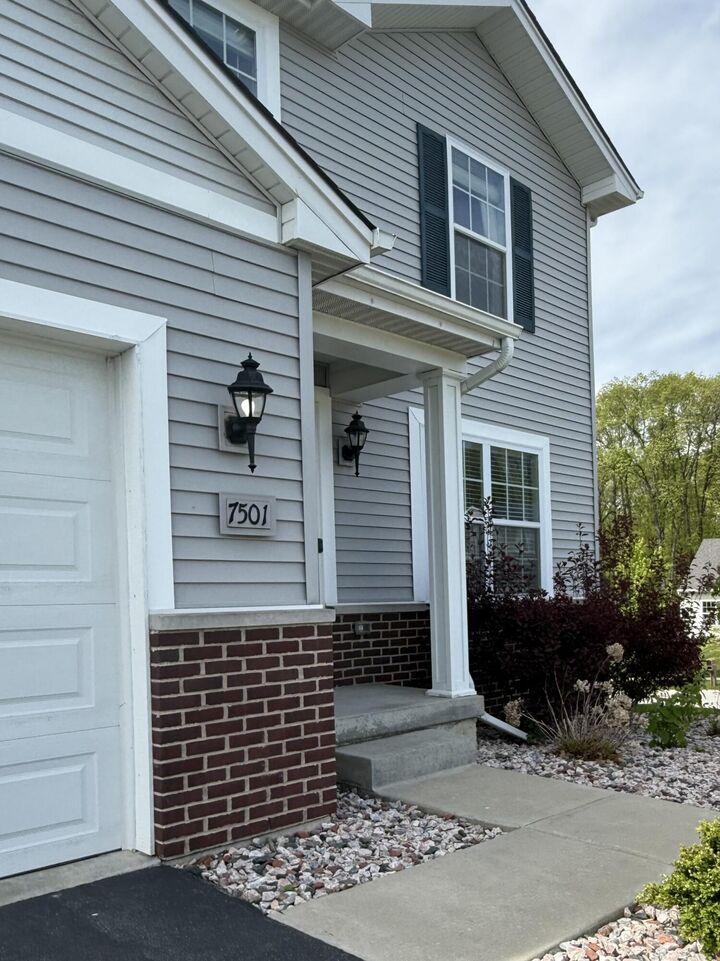 Property Photo:  7501 E 121st Avenue  IN 46307 