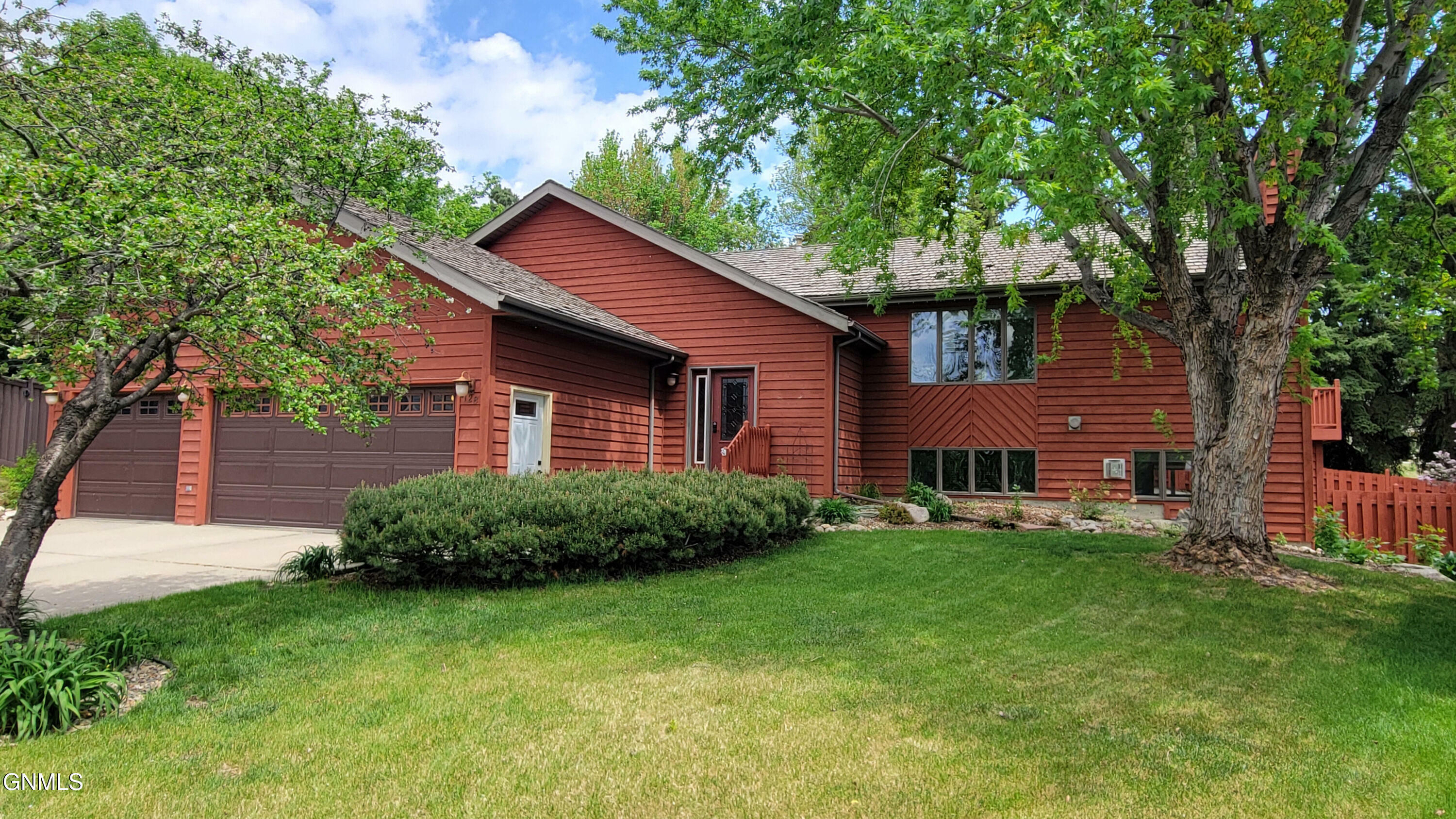 Property Photo: 128 Cherry Lane ND 58503