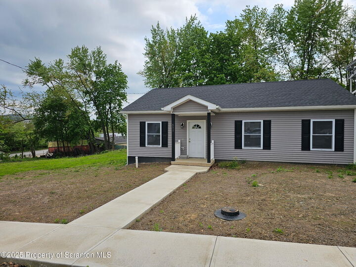 551 Back Street  Scranton PA 18504 photo