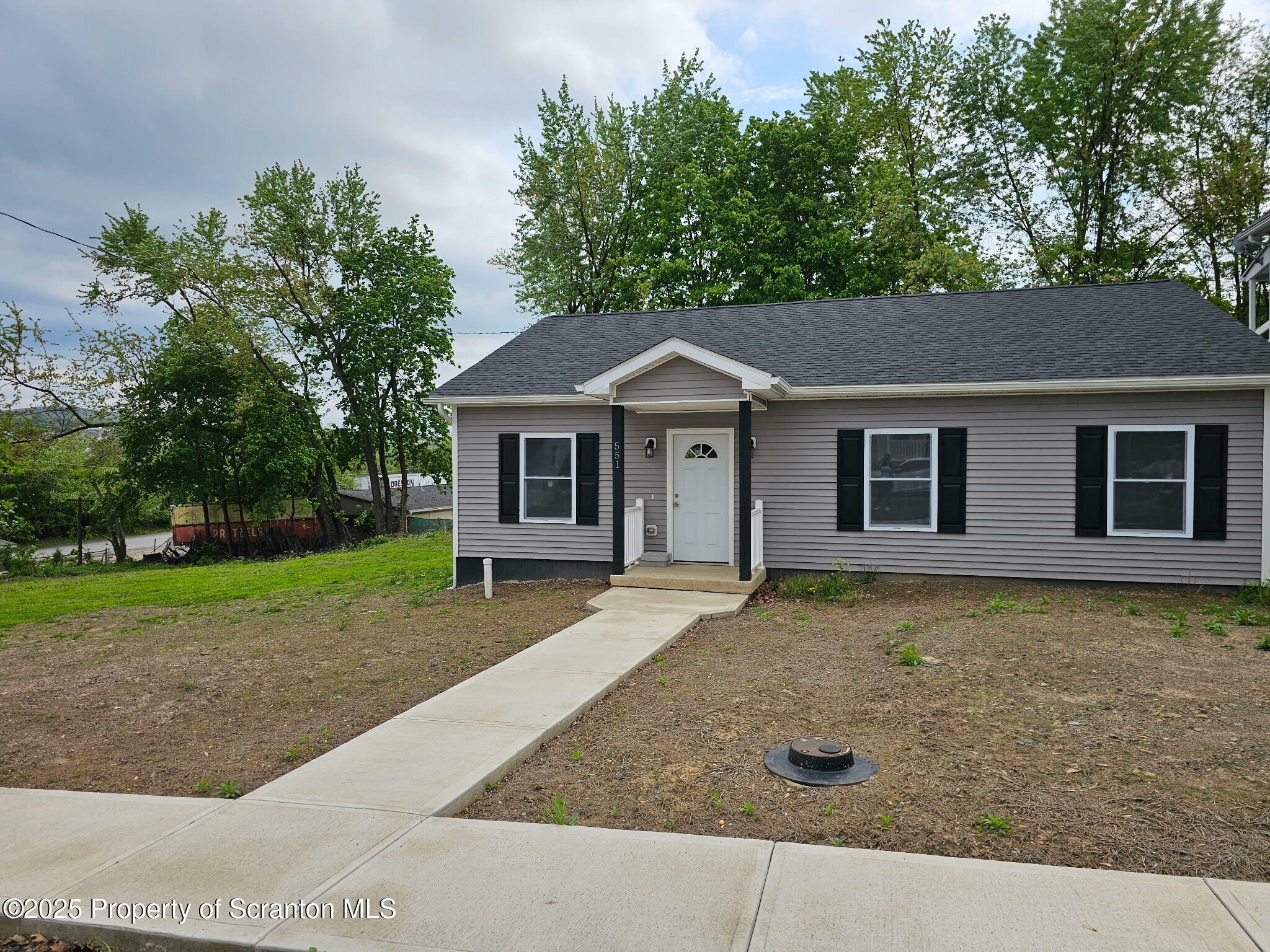Property Photo:  551 Back Street  PA 18504 