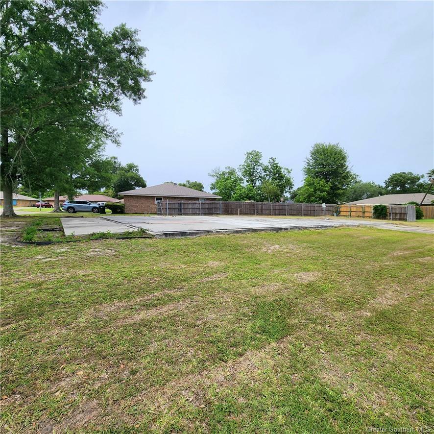 Property Photo: 4823 Gentilly Street LA 70607