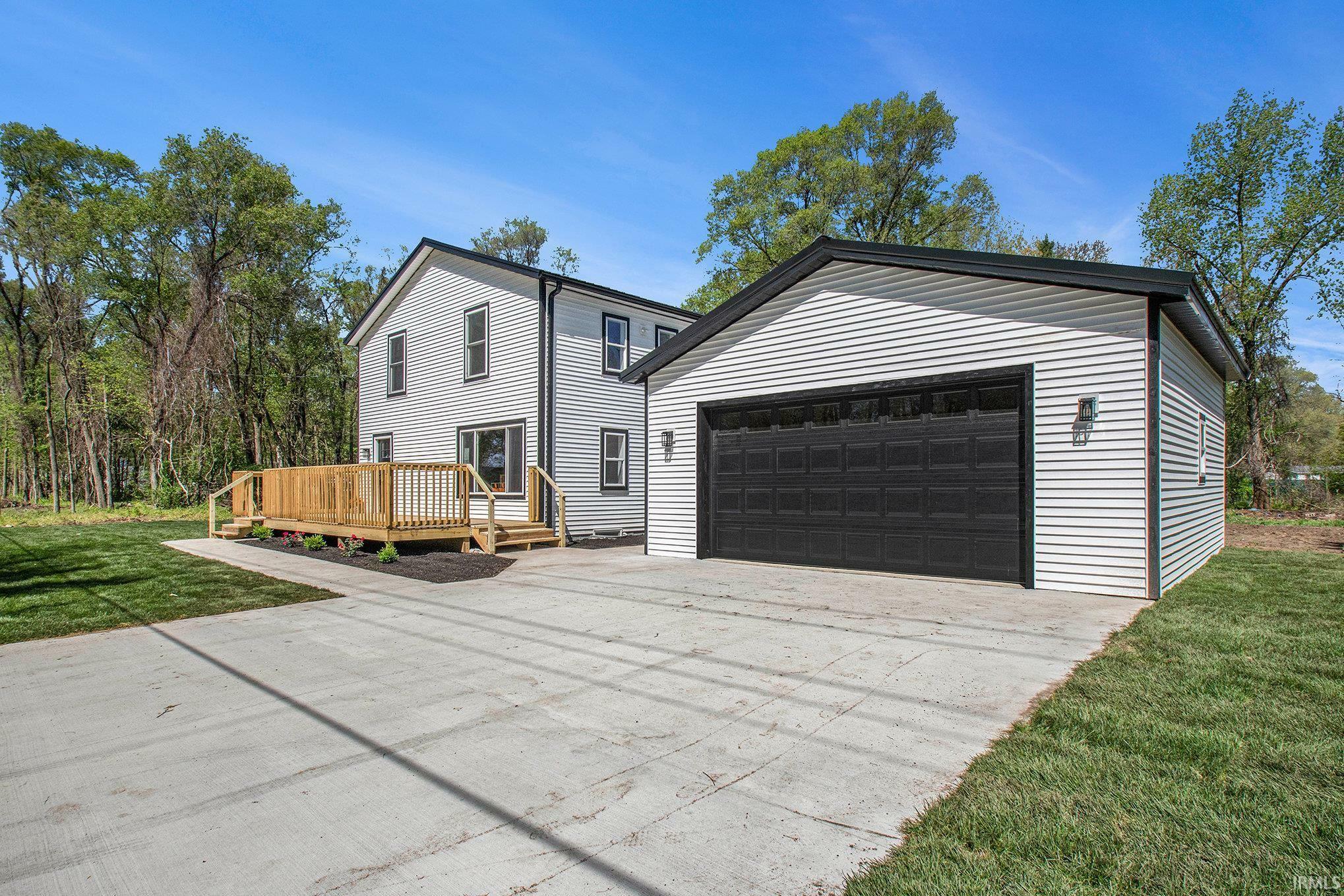 Property Photo: 10059 Jefferson Road IN 46561