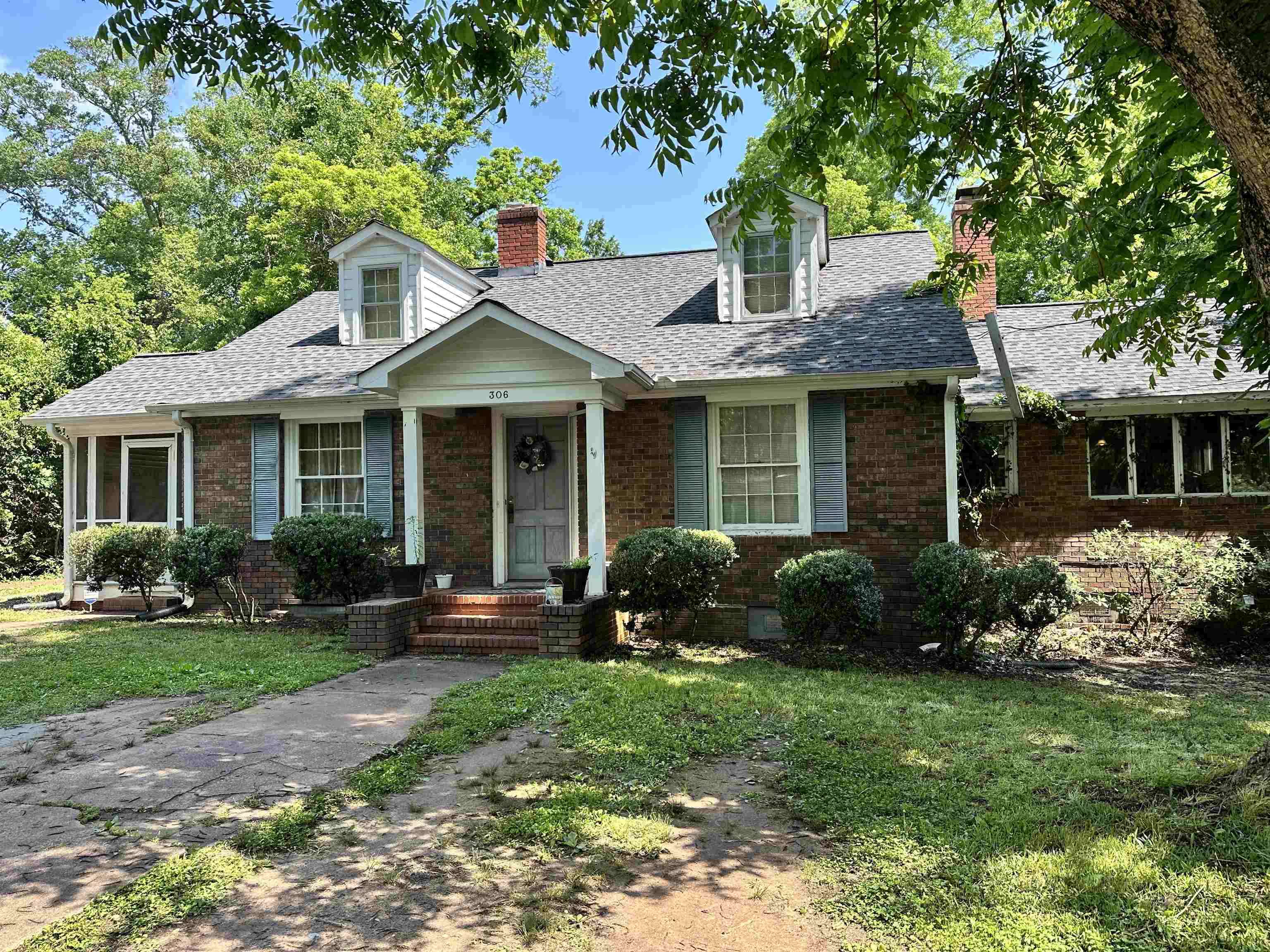 Property Photo: 306 E Greene Street GA 30642