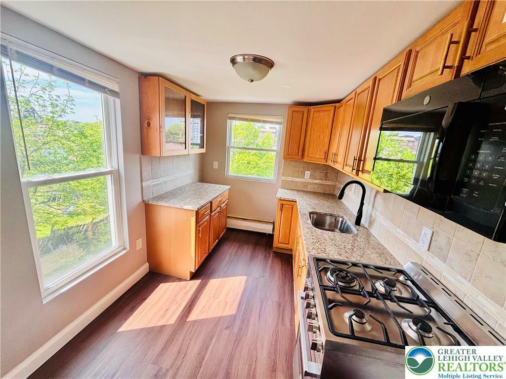 Property Photo: 1165 E 3rd PA 18015