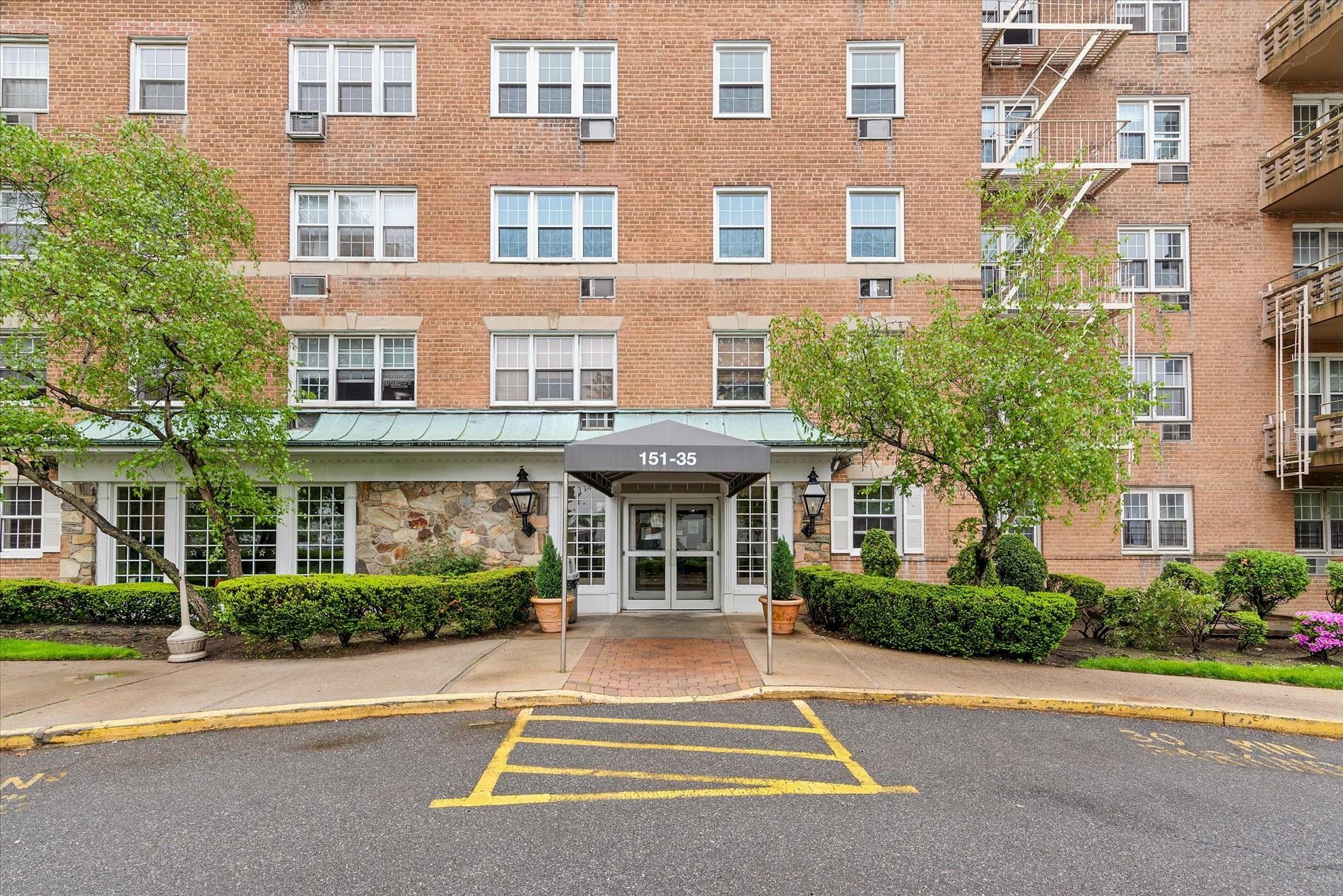 151-35 84th Street 5H  Howard Beach NY 11414 photo