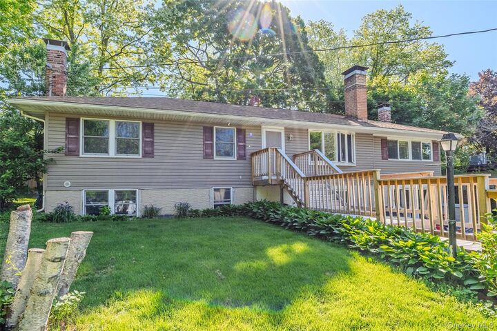 Property Photo:  218 Cliff Road W  NY 11792 