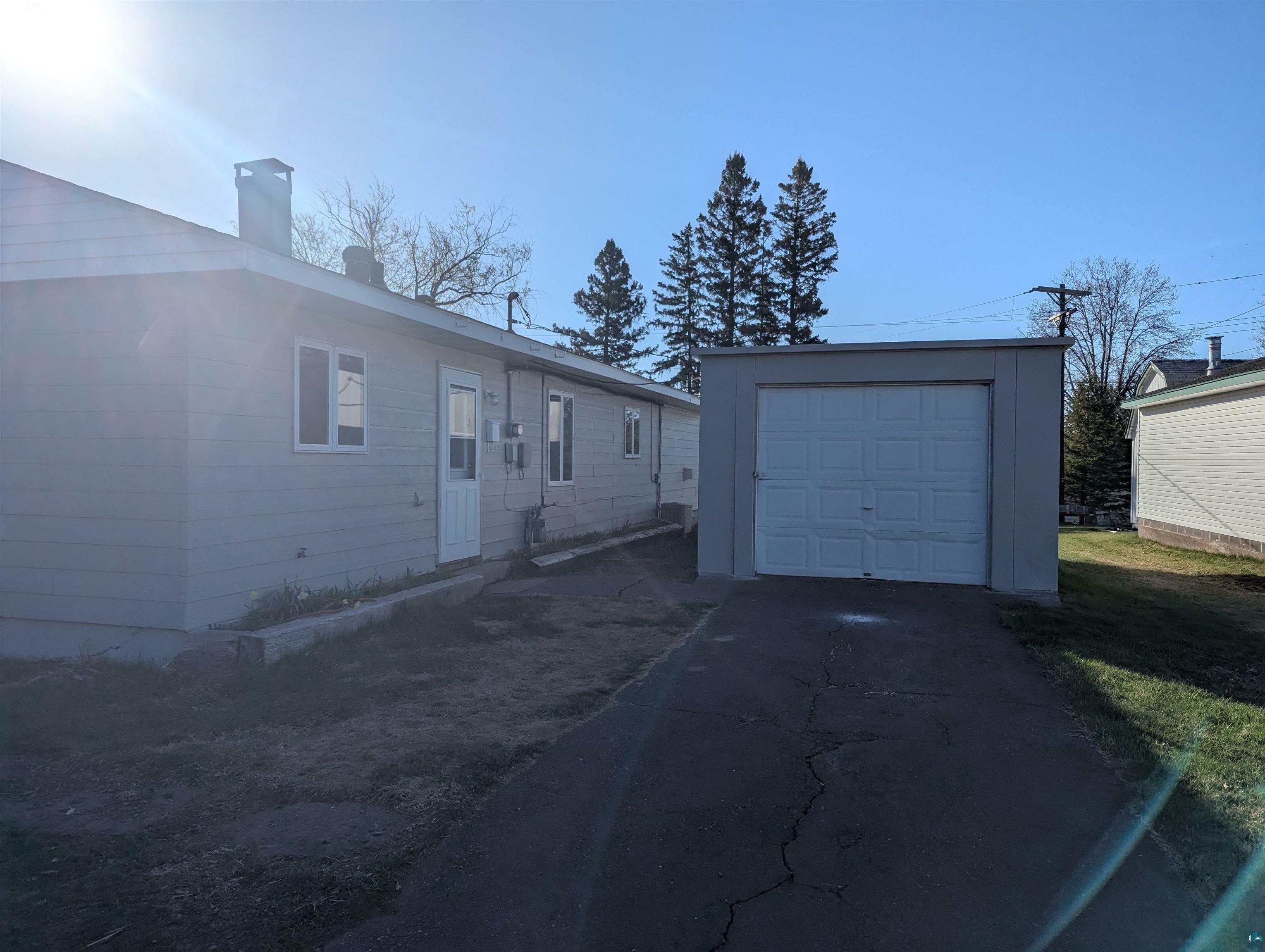 Property Photo:  81 Edison Blvd  MN 55614 