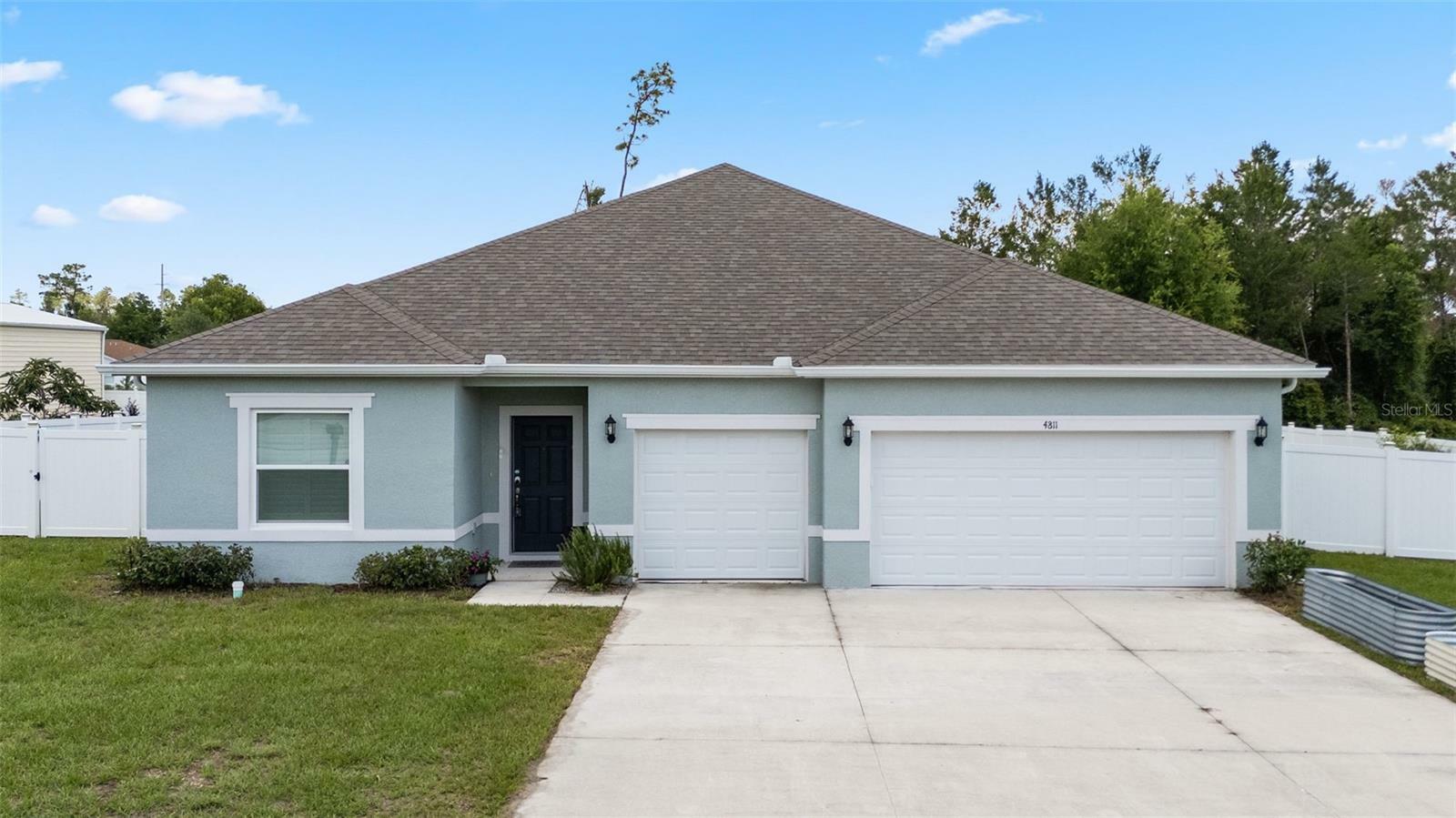 Property Photo: 4811 SW 108th Place Road FL 34476
