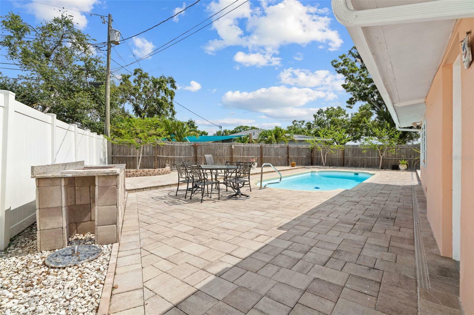Property Photo: 10415 124th Ter FL 33773