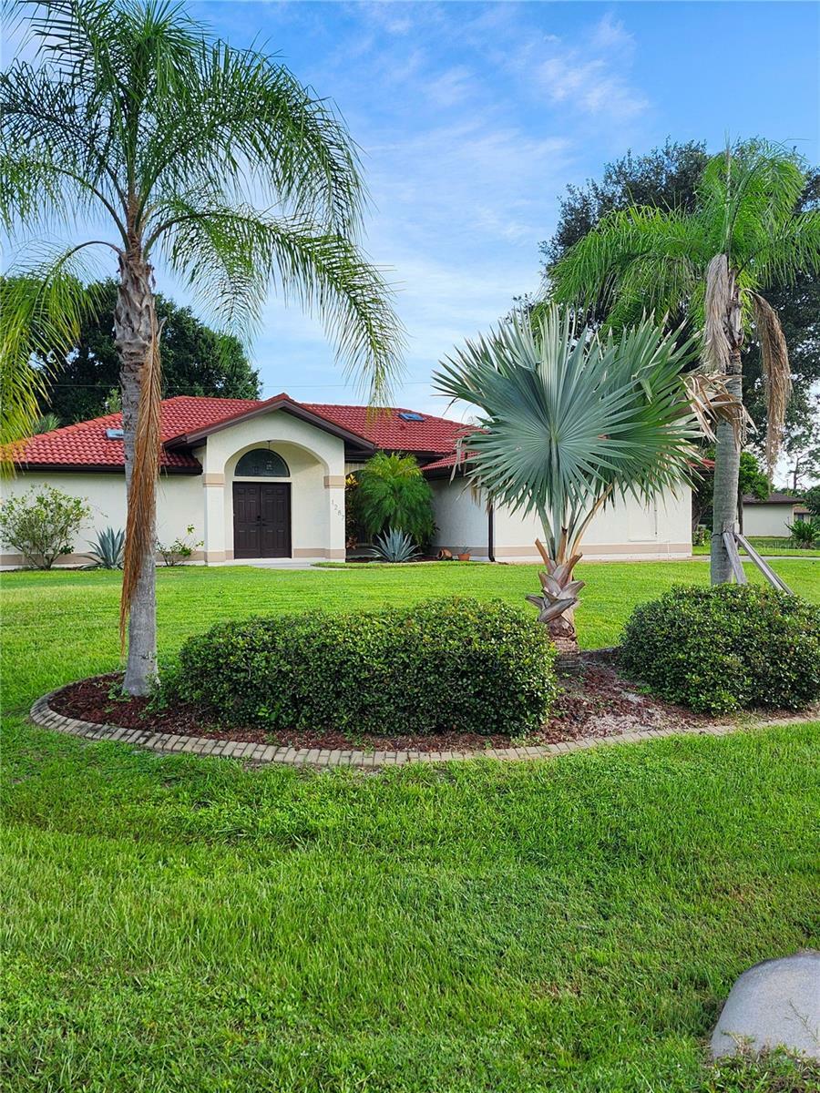 Property Photo: 1287 Aken Street FL 33952