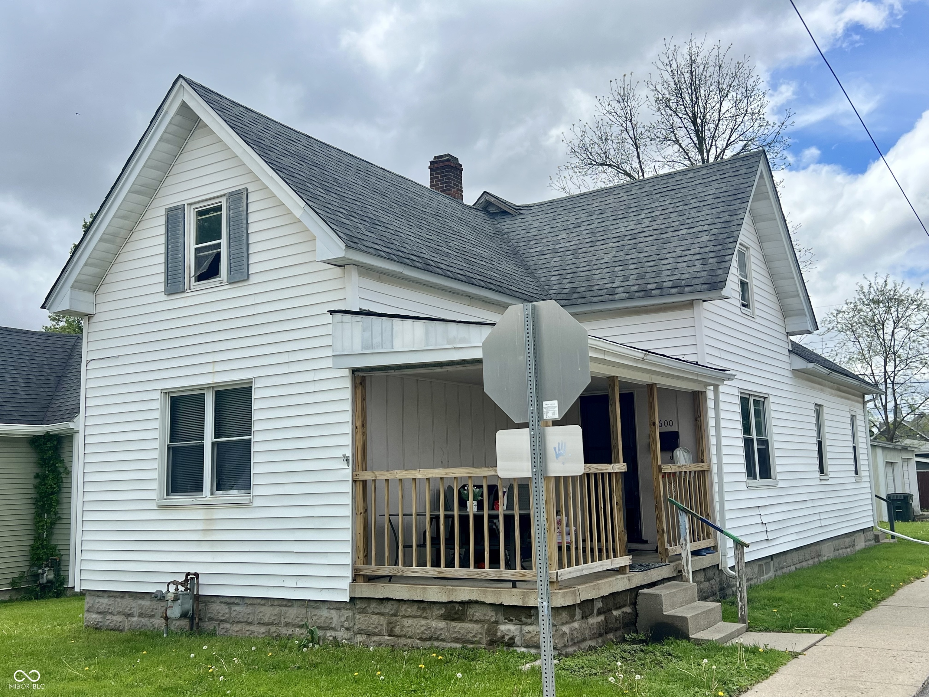 Property Photo:  600 S Oak Street  IN 46040 