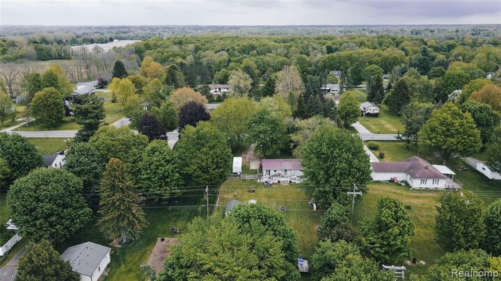 Property Photo:  225 Myers Road  MI 48446 3151 
