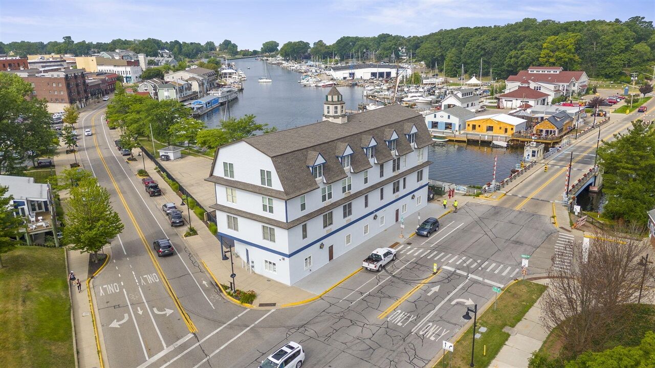 Property Photo:  532 Dyckman Avenue B1a  MI 49090 