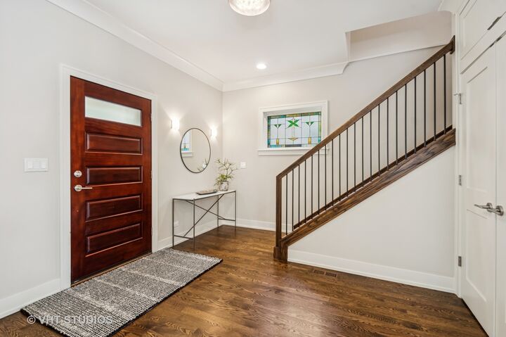 Property Photo: 5263 N Laporte Avenue IL 60630