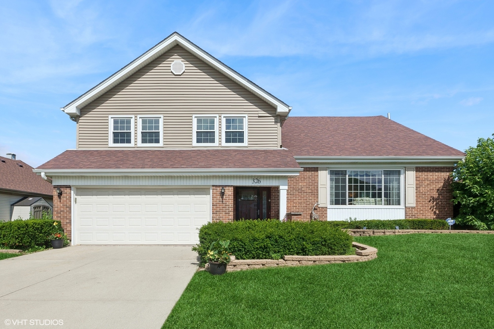 Property Photo: 326 Old Mill Lane IL 60108