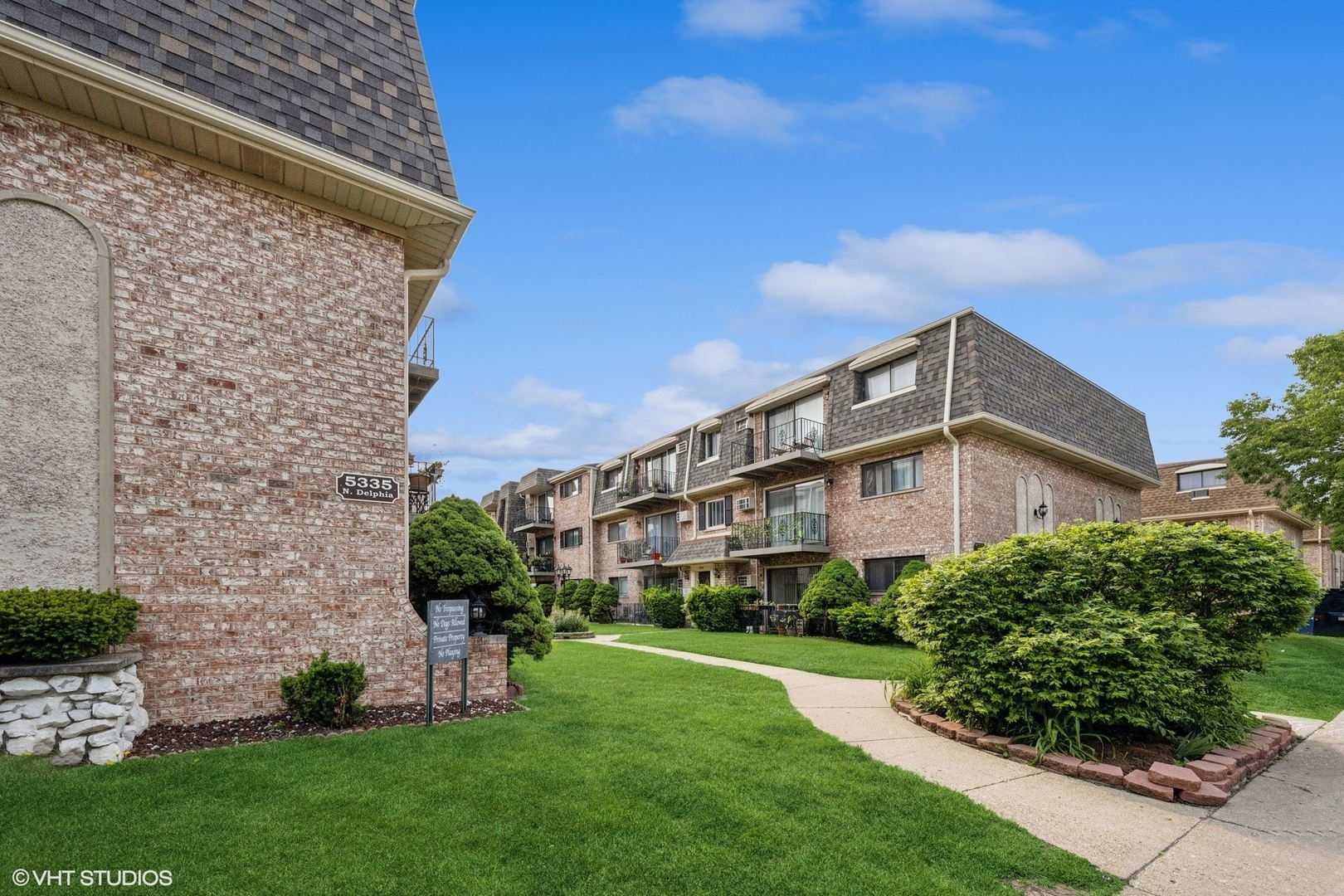 Property Photo:  5327 N Delphia Avenue 327  IL 60656 