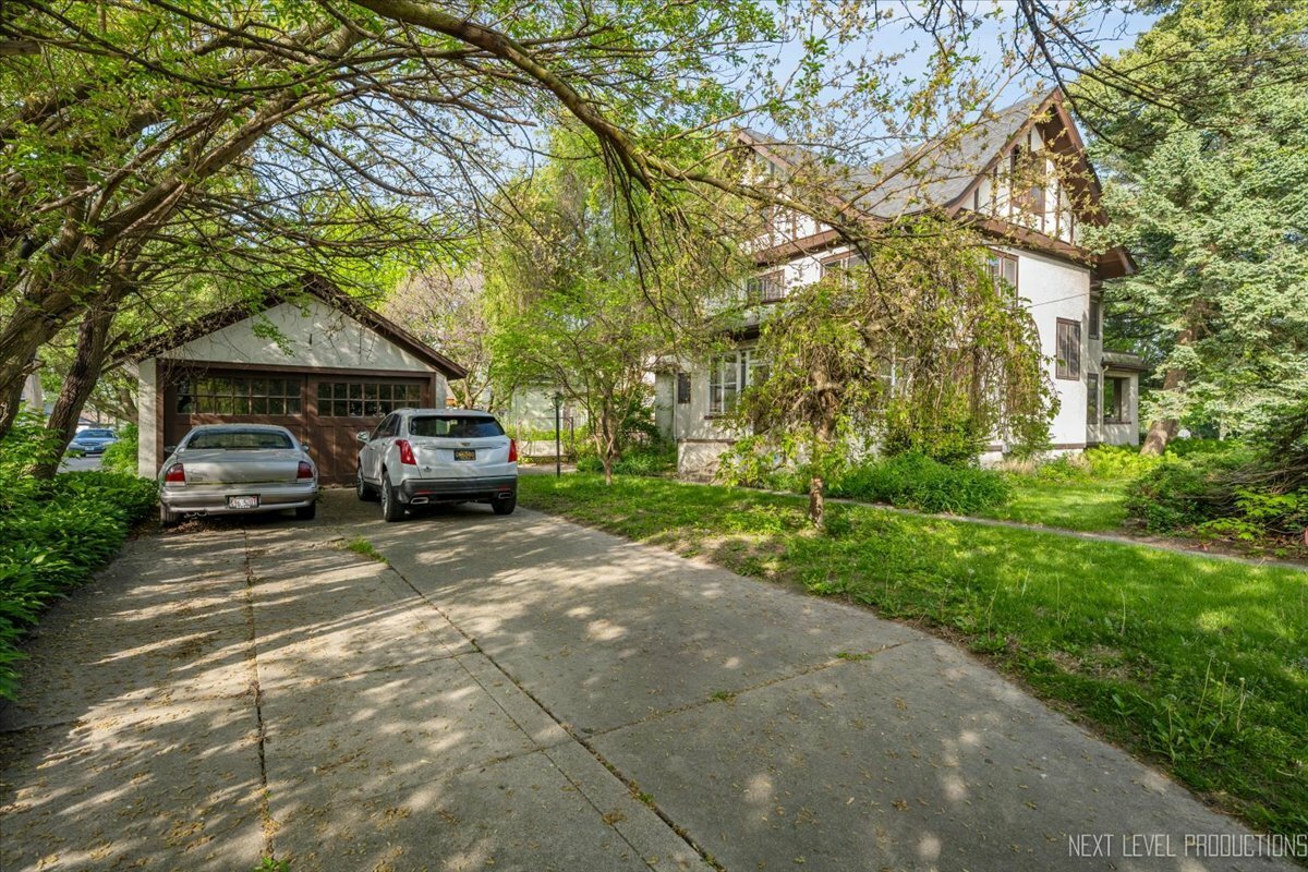 Property Photo: 400 S Lasalle Street IL 60505