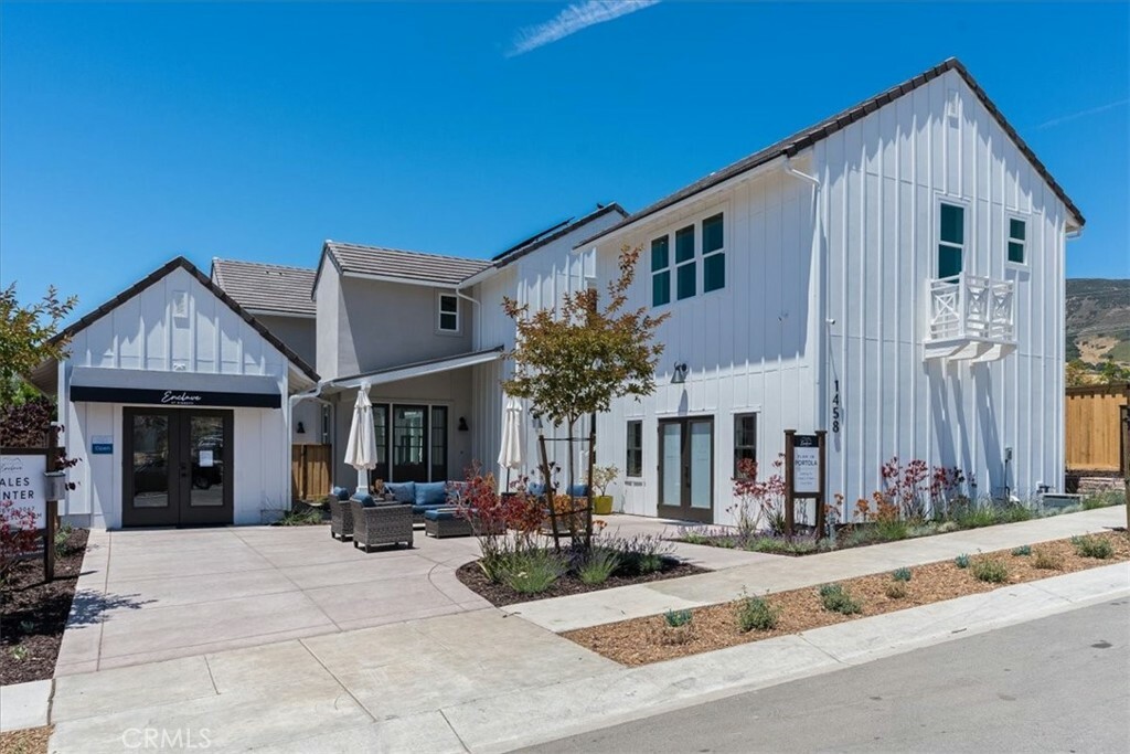 Property Photo:  1458 Parsons Way  CA 93401 