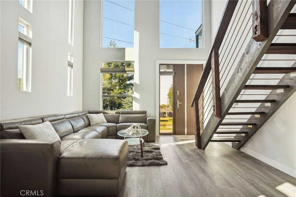Property Photo: 1155 Neptune Way CA 92325