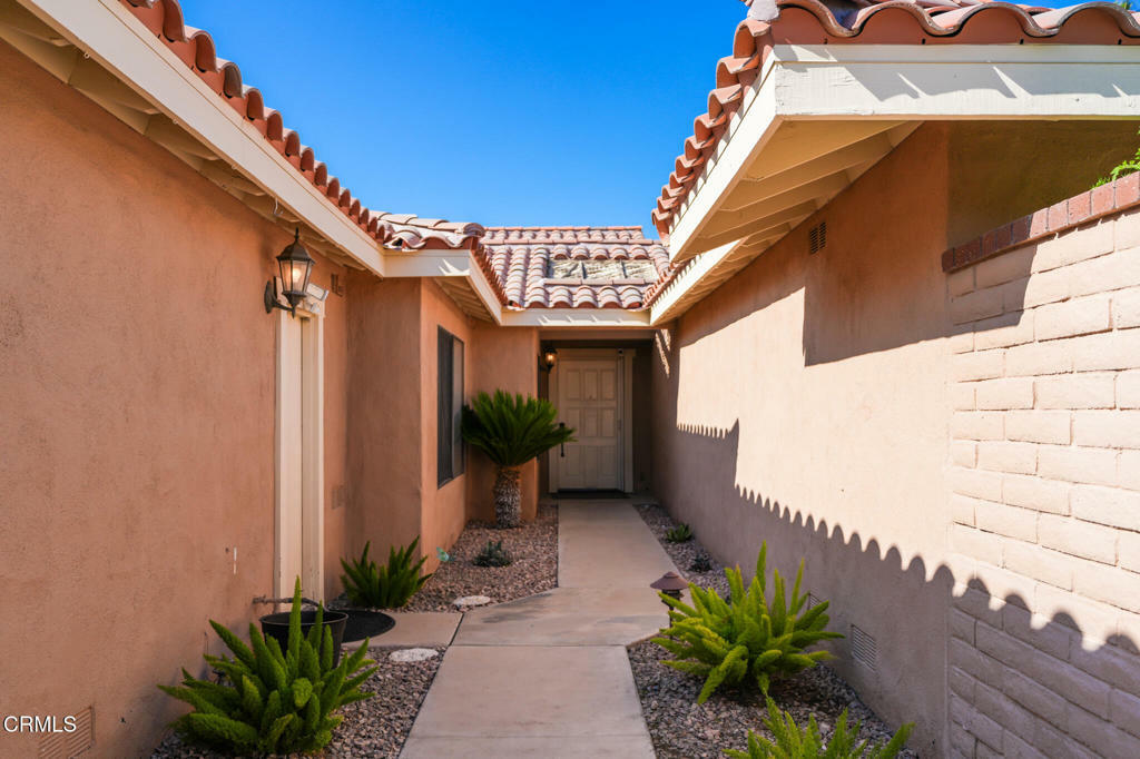 250 Calle Del Verano  Palm Desert CA 92260 photo