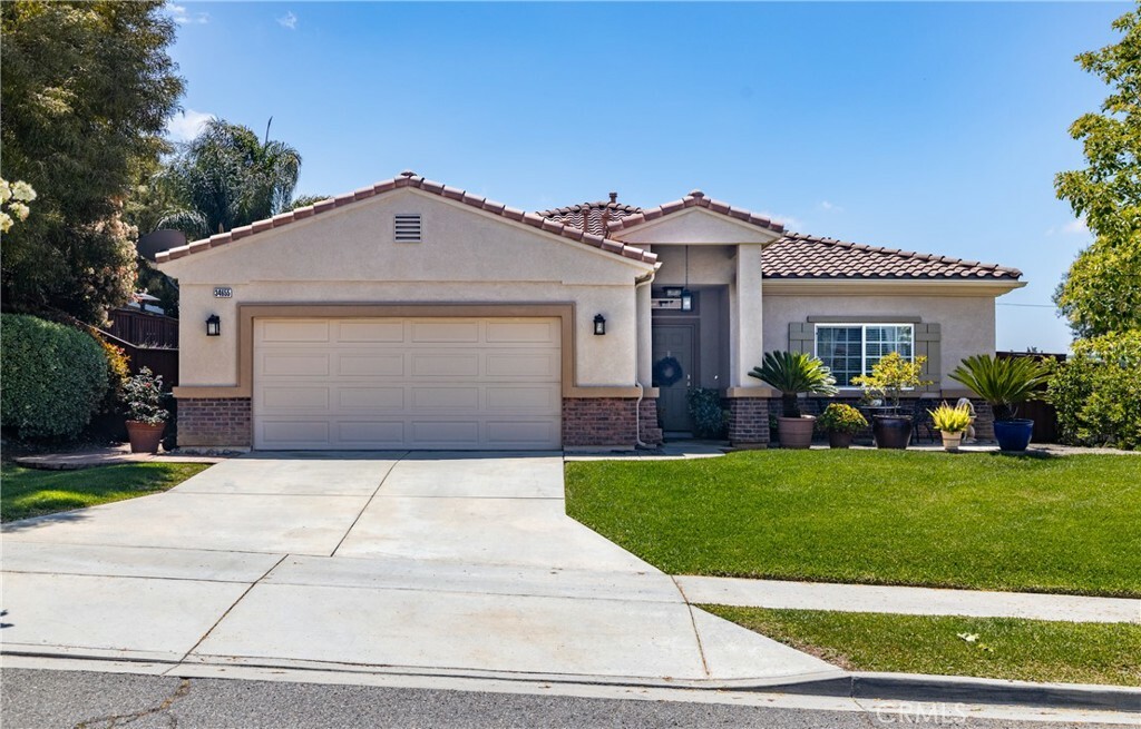Property Photo: 34655 Creekwood Court CA 92399