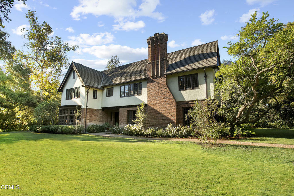 Property Photo: 1245 Oak Grove Avenue CA 91108