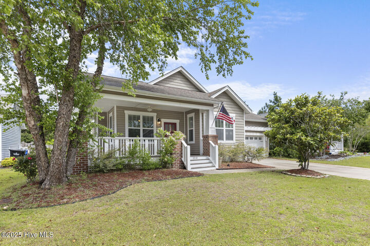 Property Photo:  1213 Daisy Court  NC 28445 