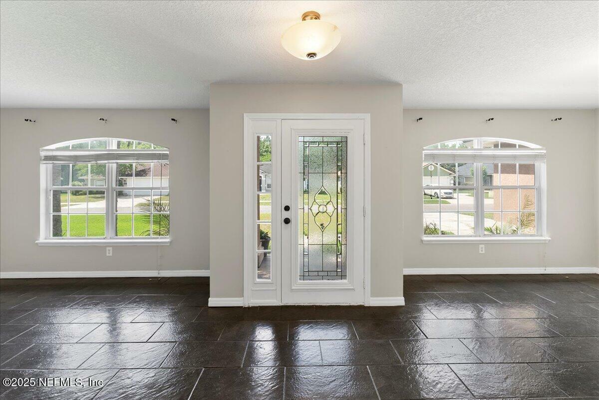 Property Photo: 42 Perry Creek Drive FL 32220