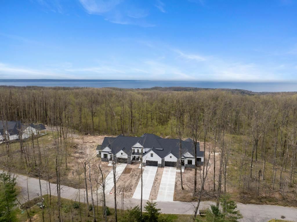 Property Photo: 807 Fairways MI 49740