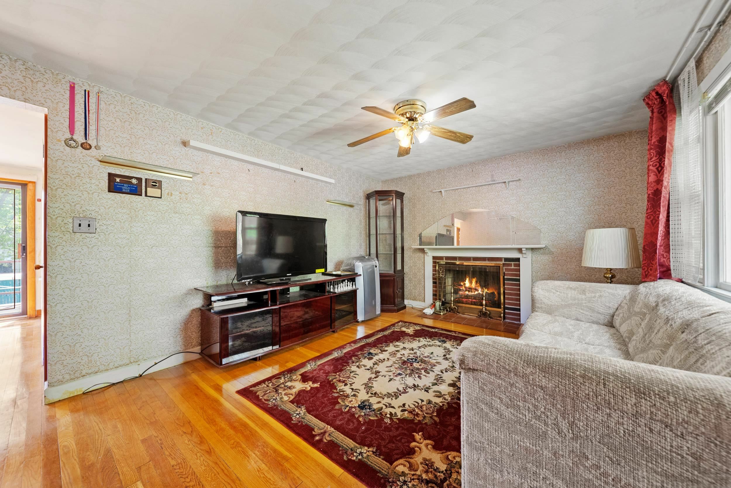 Property Photo: 11 Hanson Avenue NH 03038