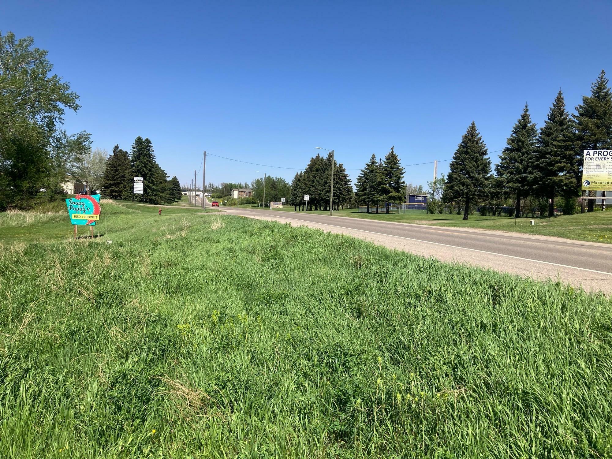 Property Photo: 1271 College Way MN 56537