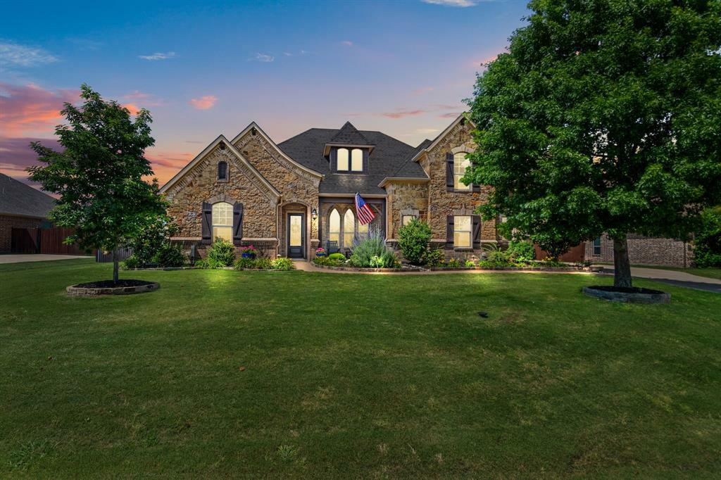 Property Photo: 1308 Whisper Willows Drive TX 76052