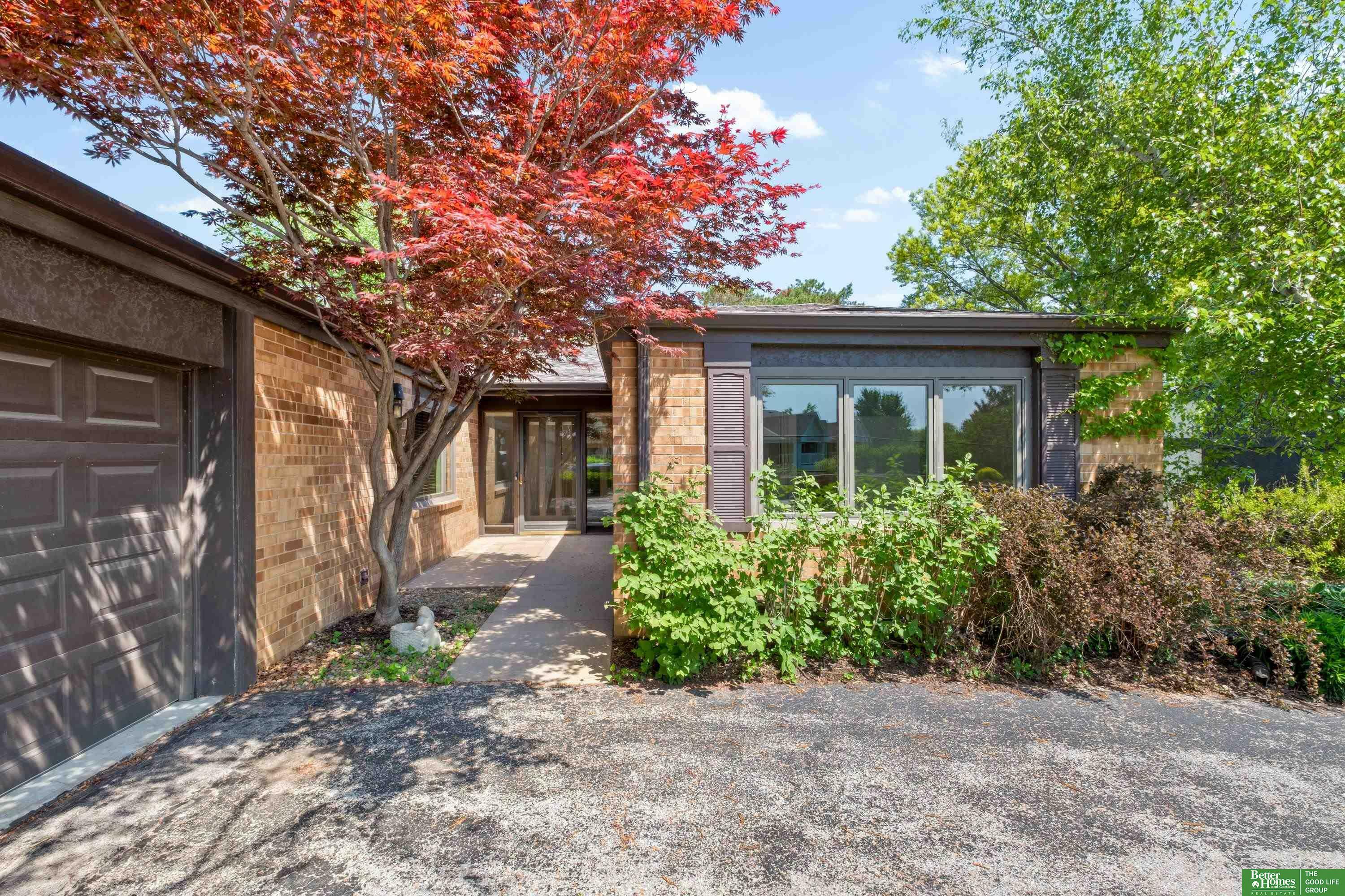 Property Photo: 9768 Western Plaza NE 68114